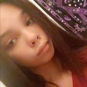 Meet your Posher, Andrea